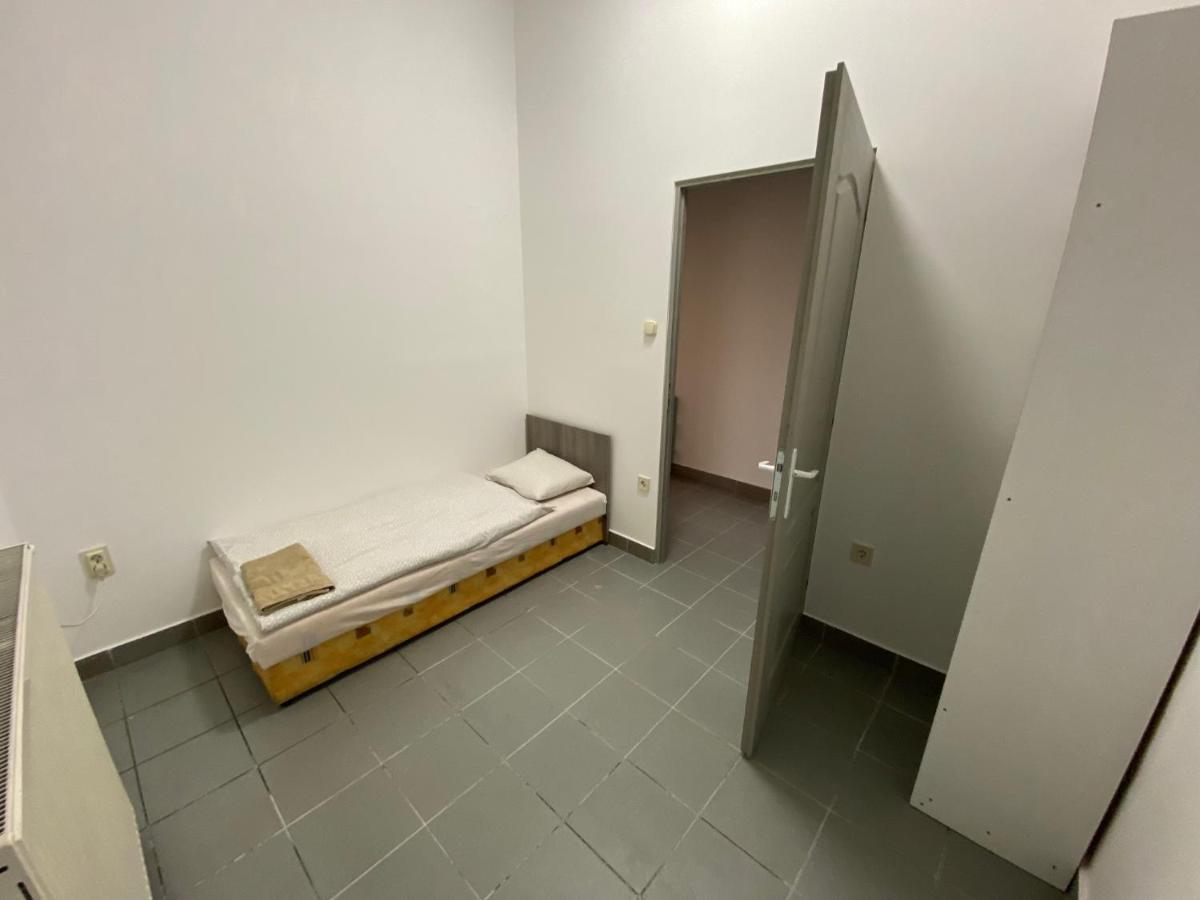 Tocc Apartman Gyál Eksteriør bilde